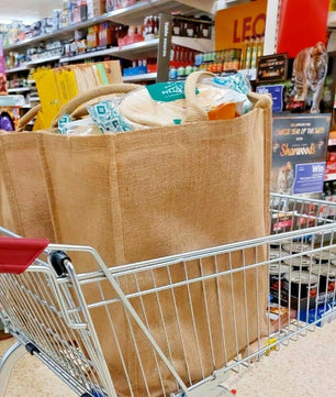 JMS Bridge 10 x Large Jute Burlap Tote Bags with Laminated Interior – Size 45cm x 39cm x 21cm – Waterproof Reusable Hessian Bags with Handles – Eco-Friendly Gift Bags for Shopping, Beach, Crafting